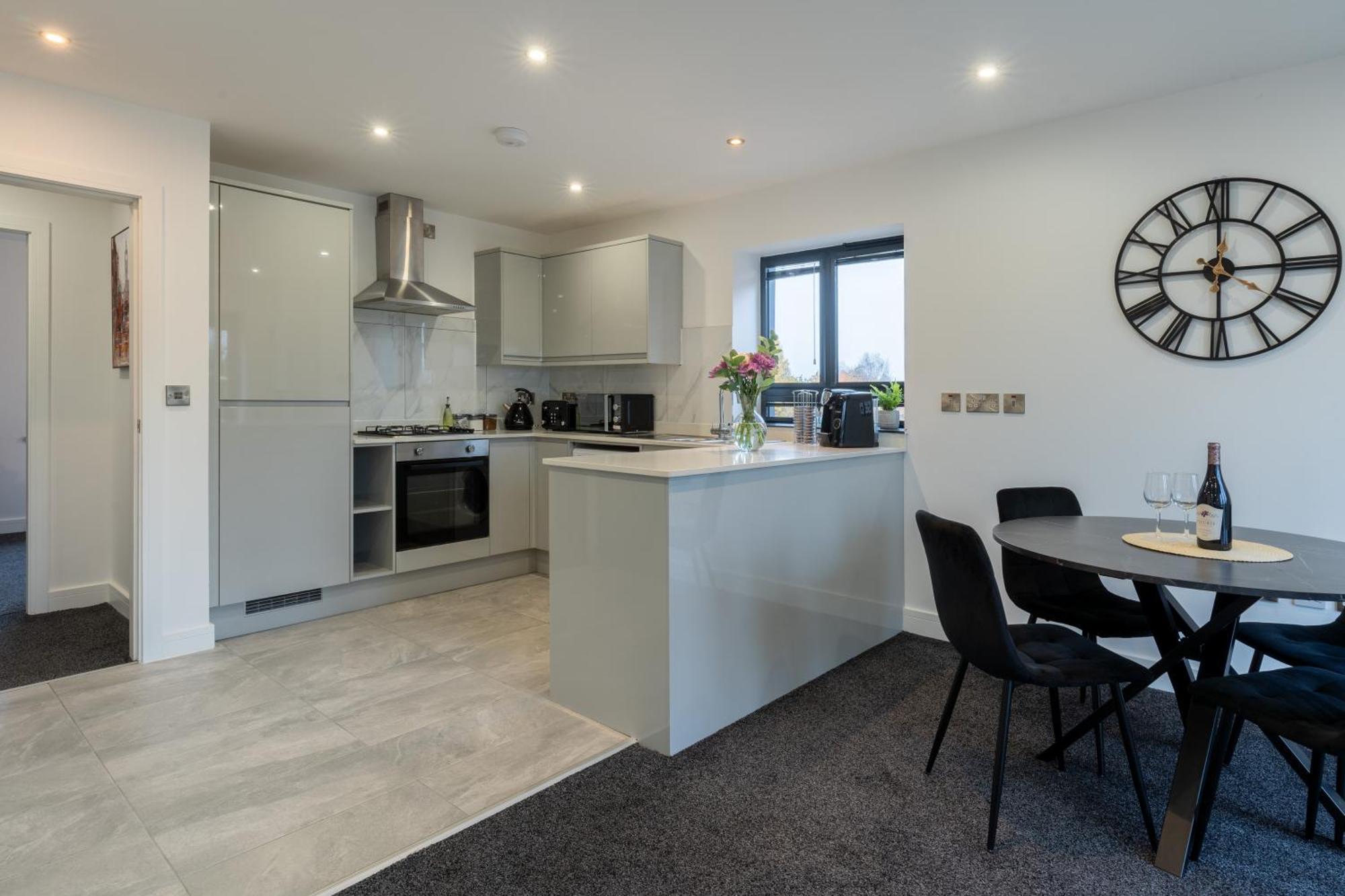 Modern 2-Bed Apartment With Balcony, Close To Oxford City Centre With Free Parking Εξωτερικό φωτογραφία