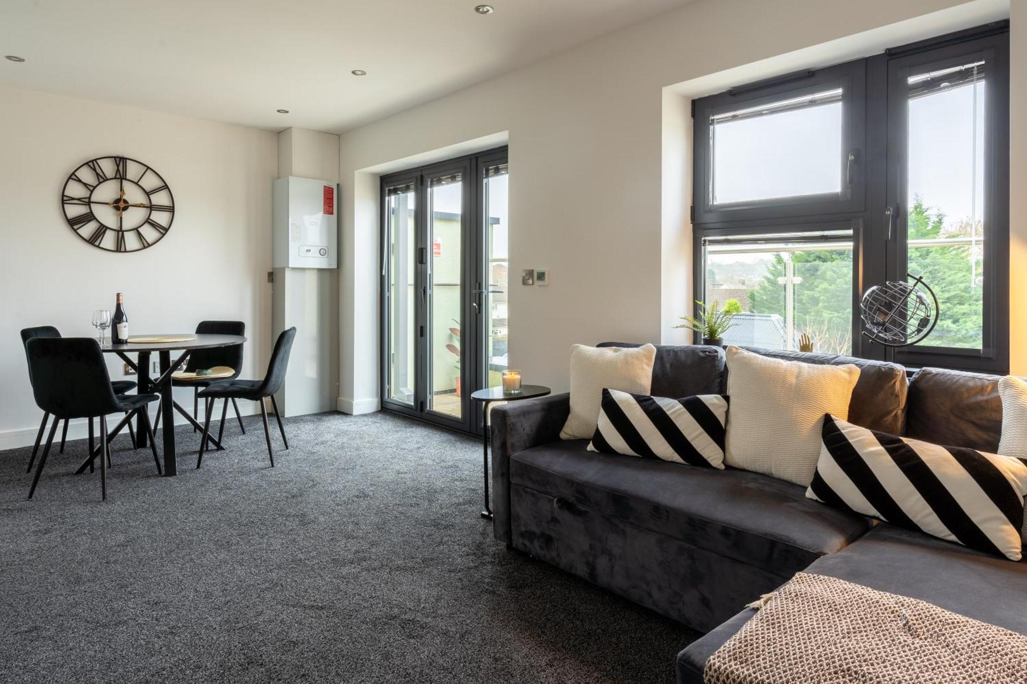 Modern 2-Bed Apartment With Balcony, Close To Oxford City Centre With Free Parking Εξωτερικό φωτογραφία